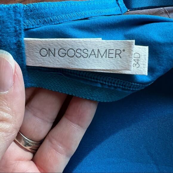 NWT- On Gossamer Next to Nothing Micro Wireless Bra- Size 34D - Picture 11 of 13